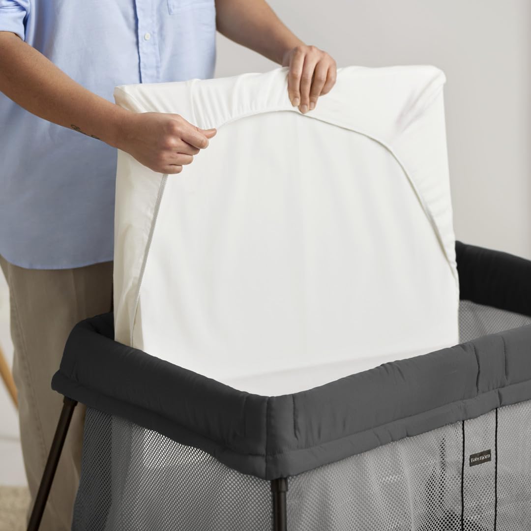 Travel Crib with Fitted Sheet Q57593