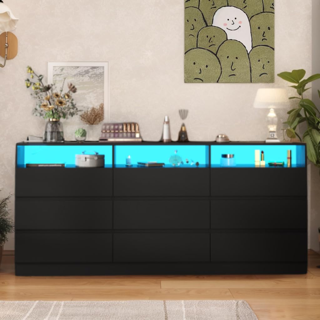 9 Drawer Dresser with Power Outlet M97359