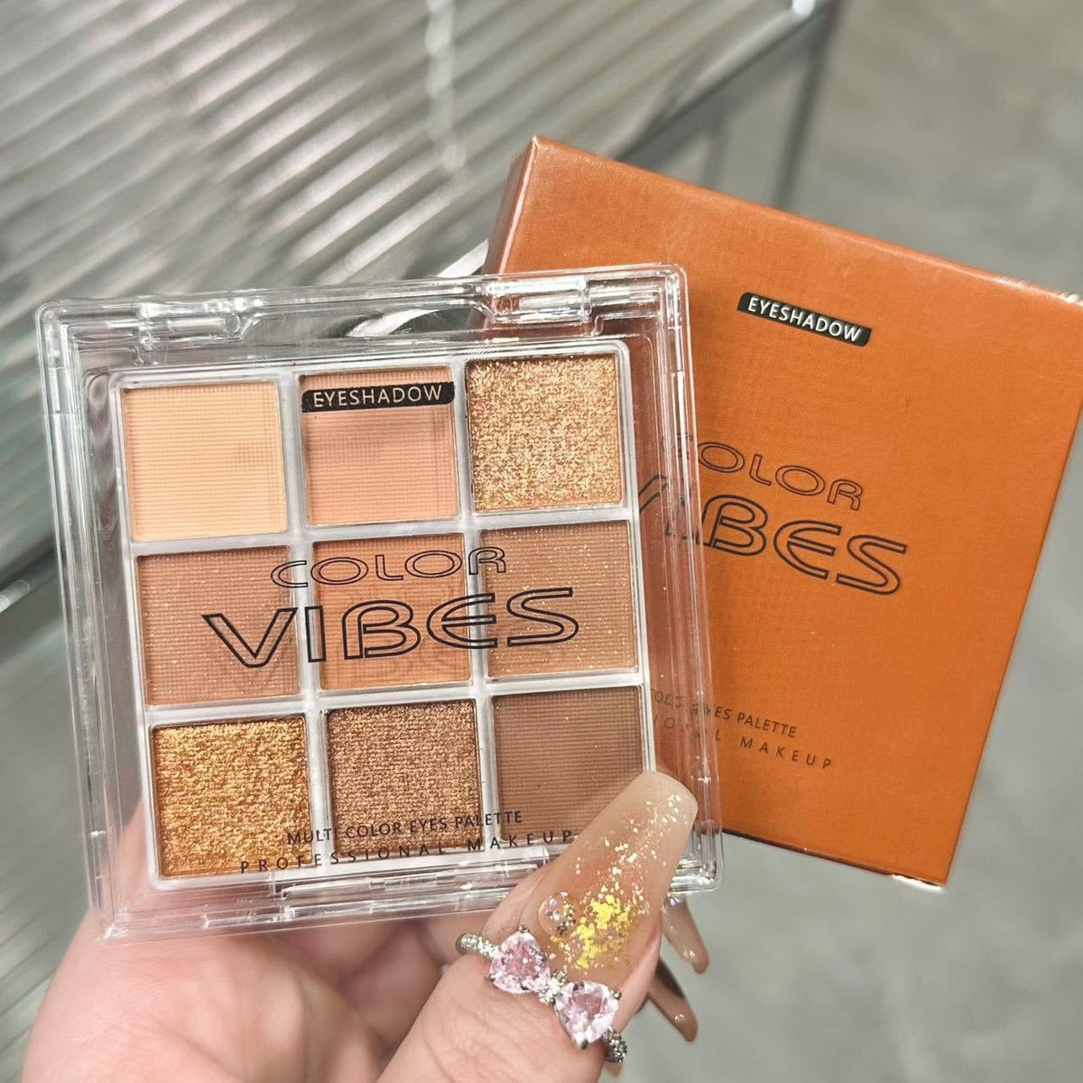 Golden Caramel 9 Warm Bronze & Nude Brown Eyeshadow Palette Matte & Metallic S27111