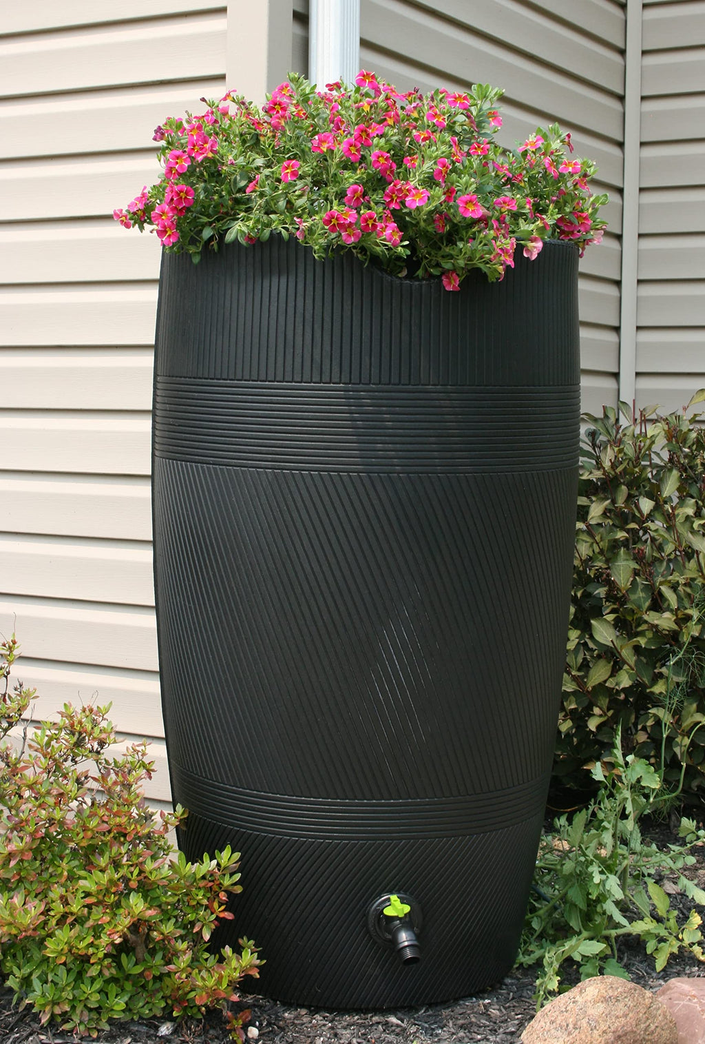 50 Gallon Rain Saver Black D161